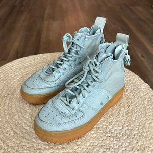 Nike SF AF1 Mid Urban Utility